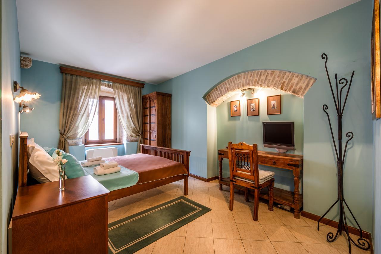 Guest House Forza Lux Kotor Luaran gambar