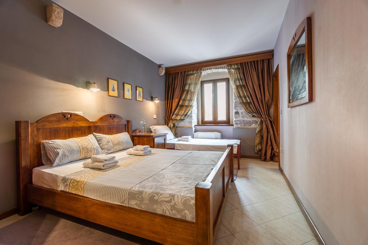 Guest House Forza Lux Kotor Luaran gambar